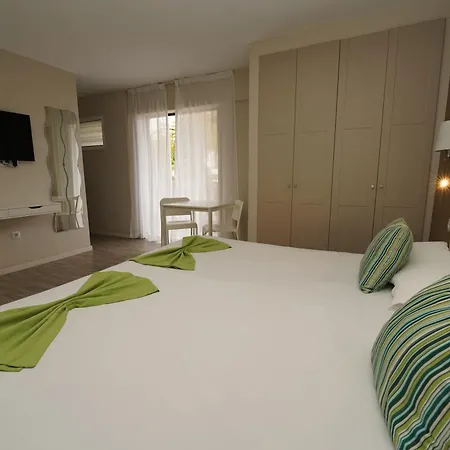 Rf San Borondon Hotel