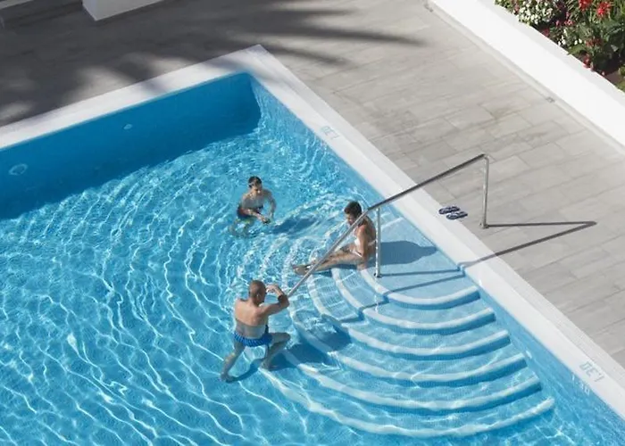 Rf San Borondon Szálloda