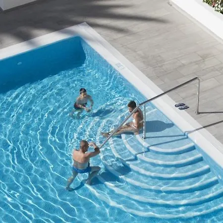 Rf San Borondon Otel